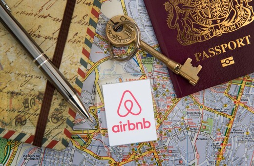 O οικοδεσπότης που έσπασε τα ρεκόρ της Airbnb στη Βαρκελώνη- Αποκάλυψη από εταιρία