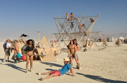 To θρυλικό Burning Man ξεκινά, αλλά φέτος κάτι έχει αλλάξει δραματικά στο φεστιβάλ