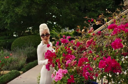 H Lady Gaga απαντά στις 73 ερωτήσεις της Vogue μέσα σε 9 λεπτά