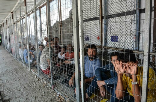 NY Times: «Επιδημία της δυστυχίας» στη Μόρια - «Καλύτερα να πνιγόμασταν» λένε πρόσφυγες