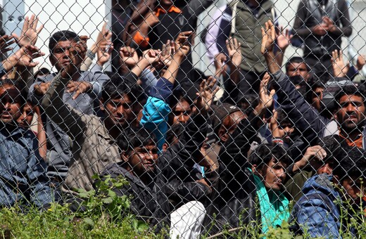 Ρεκόρ εγκλωβισμένων προσφύγων στη Μόρια · Ξεπέρασαν τους 10.000 οι αιτούντες άσυλο