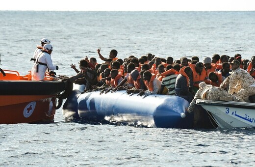 Η χειρότερη τραγωδία της χρονιάς στη Μεσόγειο - Φόβοι για δεκάδες νεκρούς μετανάστες