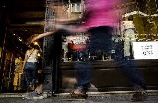 Το εορταστικό ωράριο για το Πάσχα - Πώς θα λειτουργήσουν τα καταστήματα