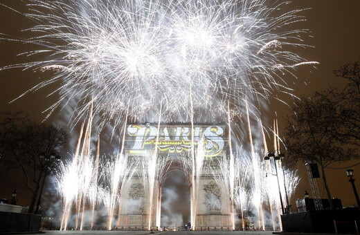 Πυροτεχνήματα και θεαματικοί εορτασμοί σε όλο τον πλανήτη για το 2019