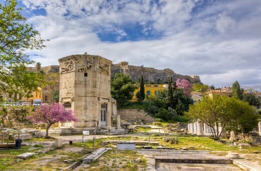 Η άνοιξη είναι η ιδανική εποχή να θαυμάσεις τα αρχαία μνημεία της Αθήνας