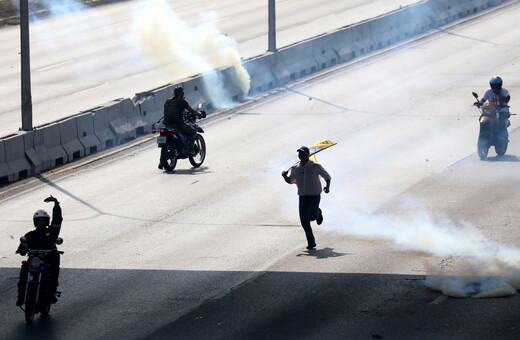 Βενεζουέλα: Ο εκπρόσωπος του Γκουαϊδό καλεί τους πολίτες να παραμείνουν στους δρόμους