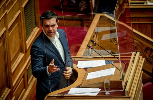 Τσίπρας σε Μητσοτάκη: Στους τελευταίους της ΕΕ στα τεστ, βγαίνουμε από το σπίτι στα τυφλά