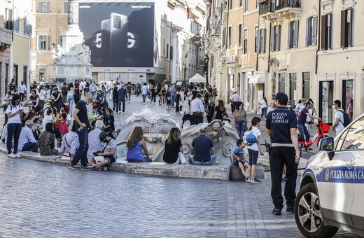 Ιταλία: Η κυβέρνηση ψάχνει 60.000 εθελοντές- Θα ελέγχουν αν οι πολίτες τηρούν τα μέτρα