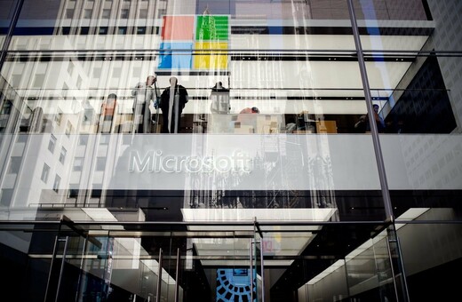 Η Microsoft θα αντικαταστήσει δημοσιογράφους με ρομπότ