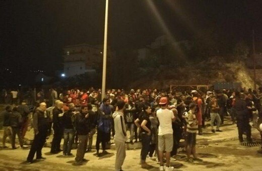 Σάμος: Νύχτα επεισοδίων με φωτιές και τραυματίες στο Κέντρο Υποδοχής και Ταυτοποίησης