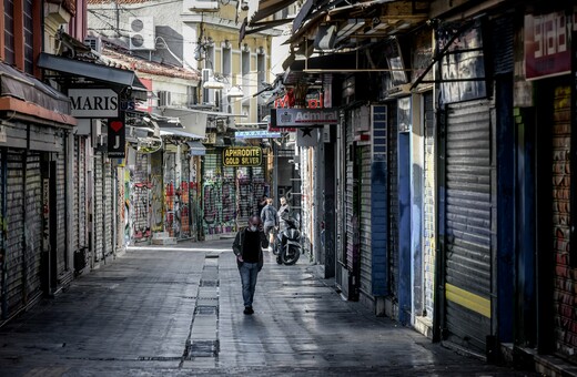 Κορωνοϊός: Η ραγδαία αύξηση θανάτων και διασωληνωμένων απομακρύνει την άρση του lockdown