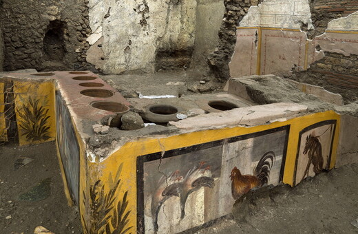 Αρχαιολόγοι έφεραν στο φως για πρώτη φορά ολόκληρο κατάστημα «street food» στην Πομπηία
