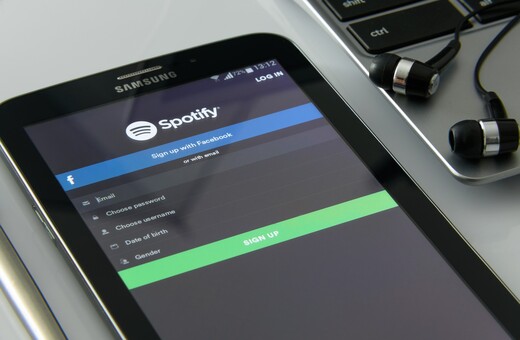 Spotify: Κορυφαία άλμπουμ, τραγούδια και καλλιτέχνες - Όσα έψαξαν οι χρήστες το 2020