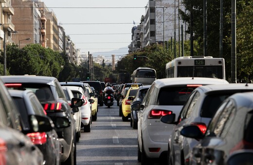 Παράταση δυο μηνών στα τέλη κυκλοφορίας