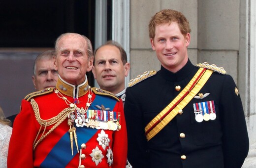 Κηδεία πρίγκιπα Φιλίππου: «Χωρίς στολές» τα μέλη της βασιλικής οικογένειας- Λύση στο «πρόβλημα» με Χάρι και Άντριου