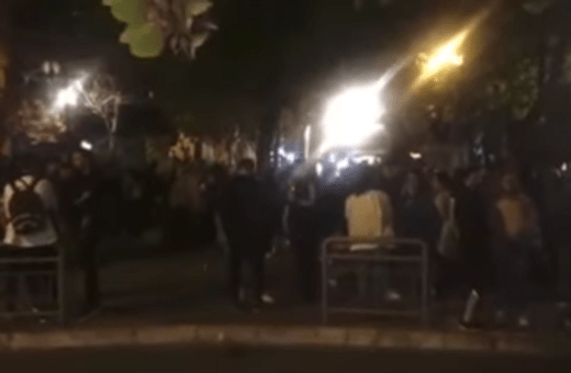Κορωνοπάρτι για ένα ακόμη βράδυ σε πλατείες- Σε Περιστέρι και Κυψέλη