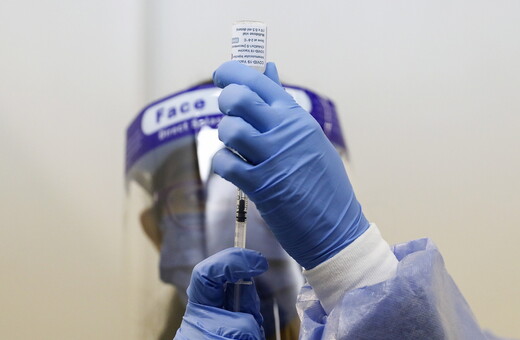 Η Κομισιόν δεν ανανέωσε την παραγγελία εμβολίων της AstraZeneca για μετά τον Ιούνιο