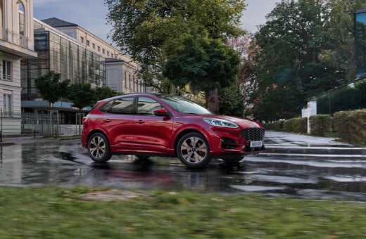 Ford Kuga, Plug-in Hybrid: Koρυφαίο επί 2