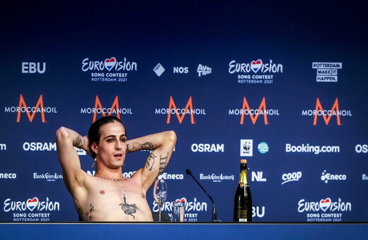Eurovision 2021: O frontman των Ιταλών νικητών διαψεύδει τις φήμες για χρήση ναρκωτικών κατά τη live μετάδοση [ΒΙΝΤΕΟ] 