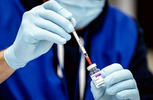 ΕΕ: Ο EMA συνιστά να μην χρησιμοποιηθεί το εμβόλιο της AstraZeneca κατά της COVID-19 σε ασθενείς με ιστορικό συνδρόμου τριχοειδούς διαρροής 