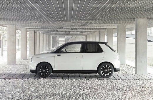 Honda e: Aθόρυβα ανατρεπτικό