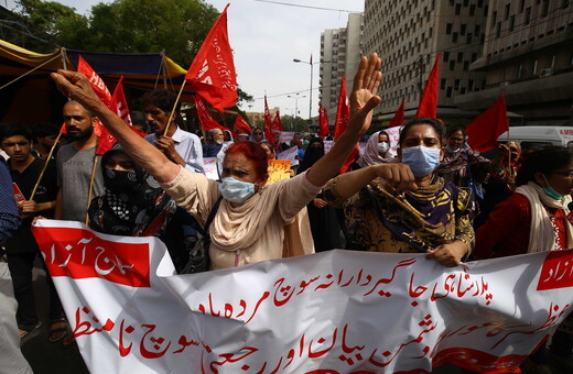 Πακιστάν: Οργή για τον πρωθυπουργό- Συνέδεσε τους βιασμούς με την «ελαφριά ενδυμασία» γυναικών	