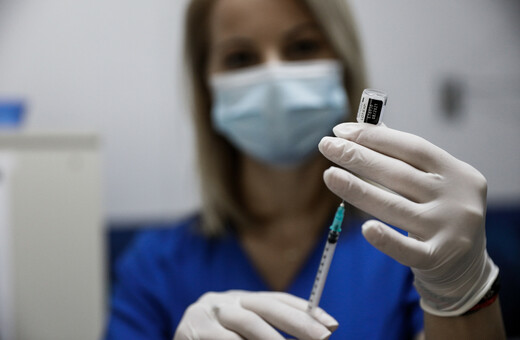 Μετάλλαξη Δέλτα και εμβόλια: «Τρεις αλήθειες για εμβολιασμένους και ανεμβολίαστους»