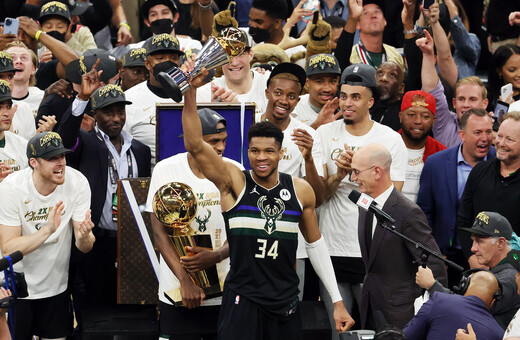 NBA: Πρωταθλητές οι Μπακς με τον Γιάννη Αντετοκούνμπο να γράφει ιστορία