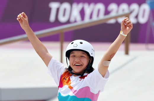 Τόκιο: «Χρυσή» Ολυμπιονίκης, 13 ετών- Η Momiji Nishiya νικήτρια στο σκέιτμπορντ γυναικών