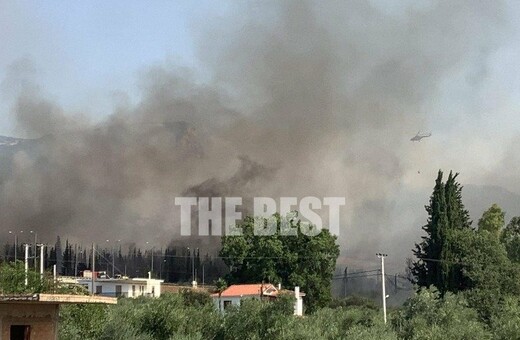 Φωτιές στην Πάτρα - Καίγονται σπίτια: Χτυπούν καμπάνες για να φύγει ο κόσμος
