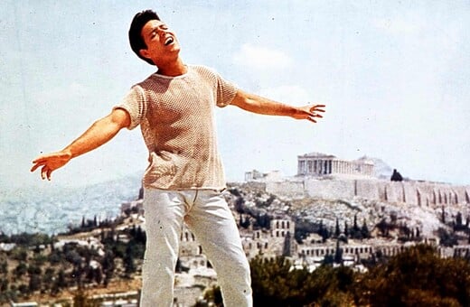 H ταινία “Summer Holiday” (1963), με τις μουσικές και τα τραγούδια των περίφημων Cliff Richard and The Shadows, είχε γυριστεί και στην Ελλάδα