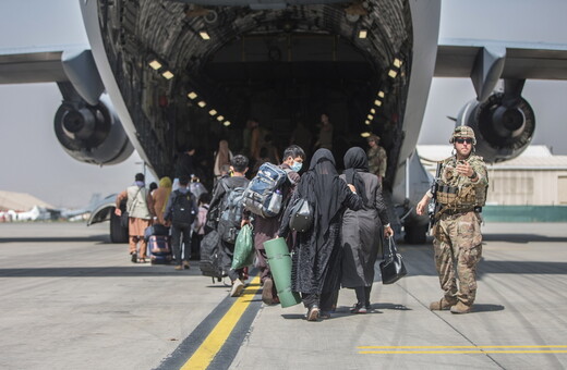Δύο Αμερικανοί βουλευτές ταξίδεψαν στην Καμπούλ, εν μέσω της επιχείρησης εκκένωσης