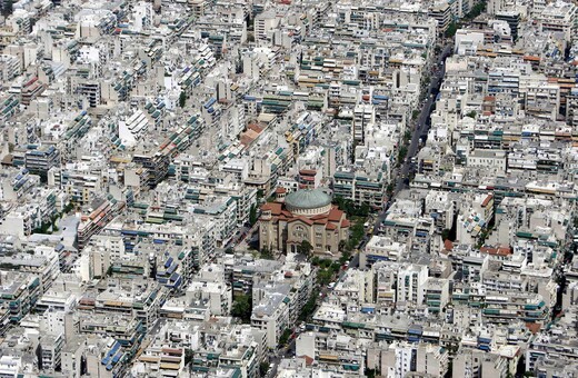 Ναι, το χρειάζεται η πόλη το μετρό, χρειάζεται όμως ακόμα περισσότερο το πράσινό της