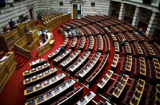 Ο ΣΥΡΙΖΑ ζητά εξεταστική επιτροπή για τις λίστες Πέτσα και την OpinionPoll