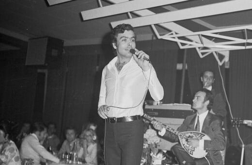 Μεταφέρεστε σ’ ένα βράδι του 1977. Σε ποιο νυχτερινό κέντρο της Αθήνας επιλέγετε να πάτε;