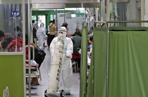 Η Σιγκαπούρη θα αρχίσει να χρεώνει ασθενείς με Covid που είναι «ανεμβολίαστοι από επιλογή»