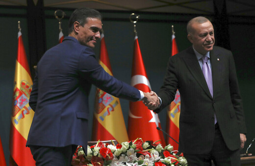 Αμυντική συμμαχία Ερντογάν - Σάντσεθ κόντρα στην ελληνογαλλική συμφωνία 