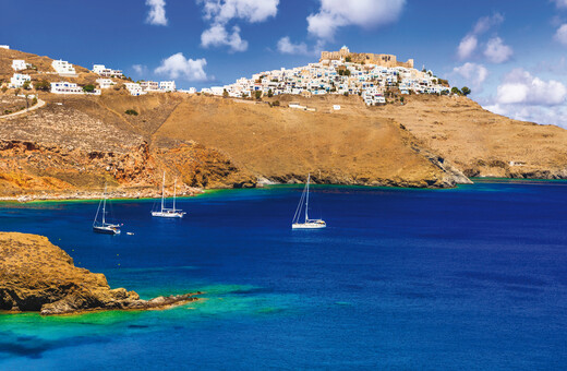 Astypalaia 4.0: Πώς ένα απομακρυσμένο νησί της Ελλάδας μετατράπηκε σε πρότυπο βιωσιμότητας και ανάπτυξης.