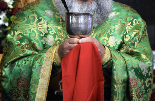 Συνελήφθη ιερέας κατηγορούμενος για βιασμό ανήλικης 