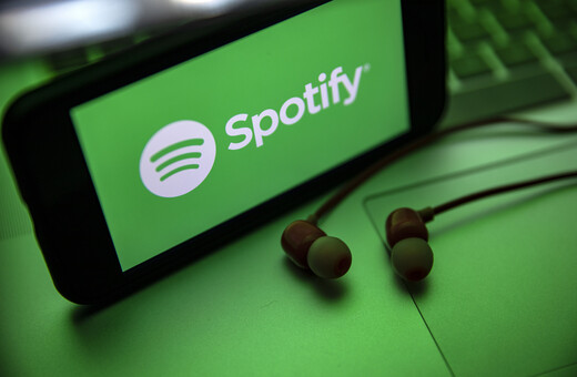 Spotify: Το 19% των χρηστών του διέκοψε ή σκοπεύει να διακόψει τη συνδρομή λόγω του Τζο Ρόγκαν