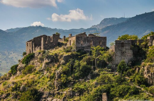 Στη σκιά του Βυζαντίου: Οδοιπορικό στην Καλαβρία, στην Κοιλάδα των Αρμενίων