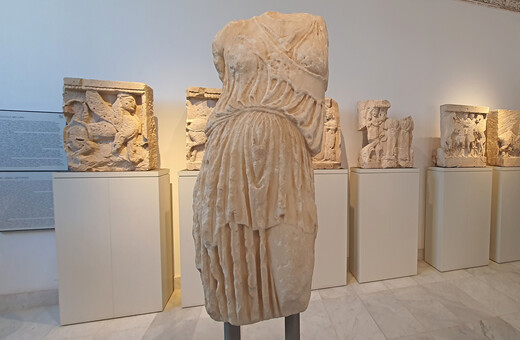 Το Μουσείο Ακρόπολης ταξιδεύει στο Παλέρμο με το άγαλμα της θεάς Αθηνάς
