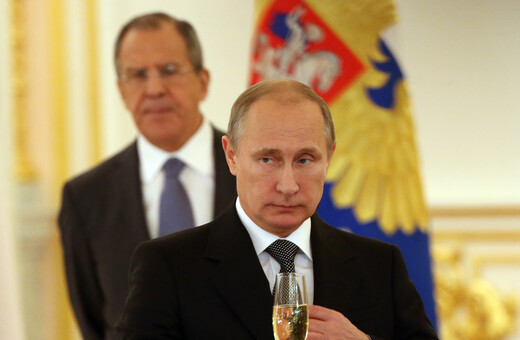Η Βρετανία «παγώνει» τα περιουσιακά στοιχεία του Πούτιν και του Λαβρόφ