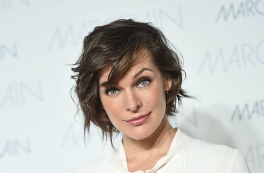 Ουκρανία - Μίλα Γιόβοβιτς: «Ηγέτες που δεν μπορούν να φέρουν ειρήνη, άνθρωποι που πληρώνουν με αίμα»