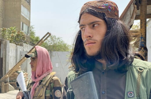 «Πείτε στον κόσμο ότι υπάρχουμε και πρέπει να σωθούμε»: Μαρτυρίες ΛΟΑΤΚΙ+ Αφγανών που βασανίστηκαν από Ταλιμπάν