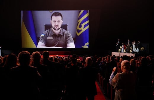 Φεστιβάλ Καννών: Έναρξη με μήνυμα Ζελένσκι και ατάκες Τσάρλι Τσάπλιν - «Και οι δικτάτορες πεθαίνουν»
