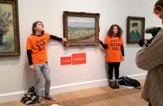 Βρετανία: Ακτιβιστές κόλλησαν τα χέρια τους σε πίνακα του Βαν Γκογκ- Διαμαρτυρία για την κλιματική αλλαγή