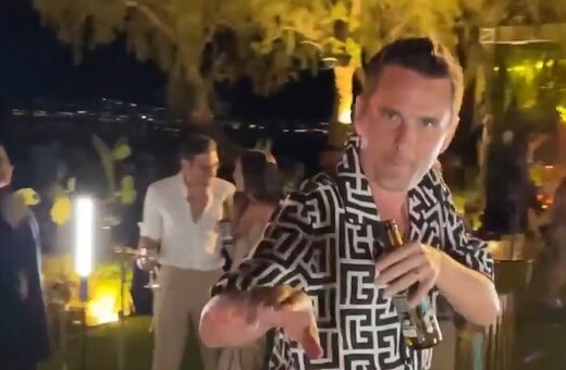 Muse: Ακάλεστος σε ελληνικό γάμο μετά τη συναυλία στο ΟΑΚΑ ο frontman της μπαντας