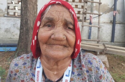 Ινδία: Η γιαγιά «Μπολτ» που τρέχει σε αγώνες - Στα 105 της χρόνια σπάει το ένα ρεκόρ μετά το άλλο 