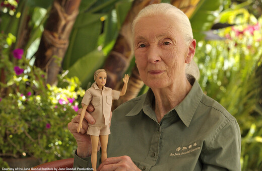 Η νέα Barbie είναι αφιερωμένη στην Τζέιν Γκούντολ και φτιάχτηκε από ανακυκλωμένο πλαστικό 